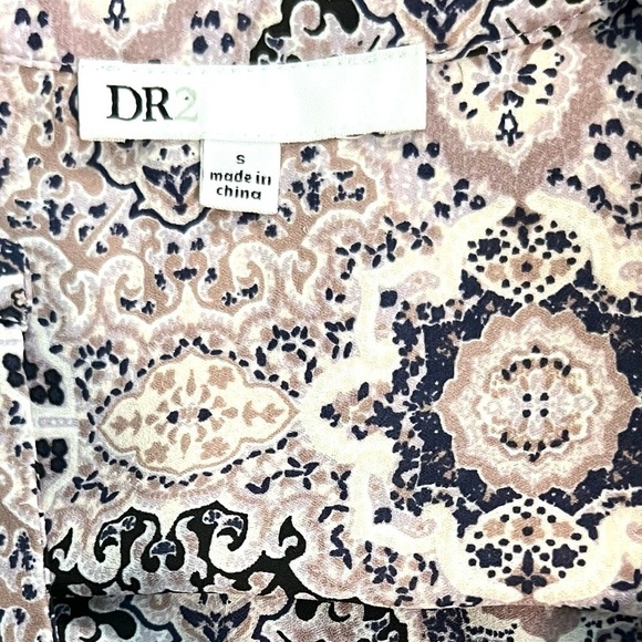 🌟DR2, Daniel Rainn, Gorgeous Free-Flowing Blouse in Soft Mauve & Gray, Small - Picture 2 of 16